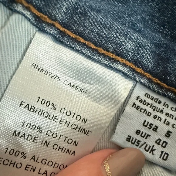 Fox Racing Denim Shorts, slightly distressed, 5 pocket, cuffed, med wash, Sz 5 - Picture 8 of 10